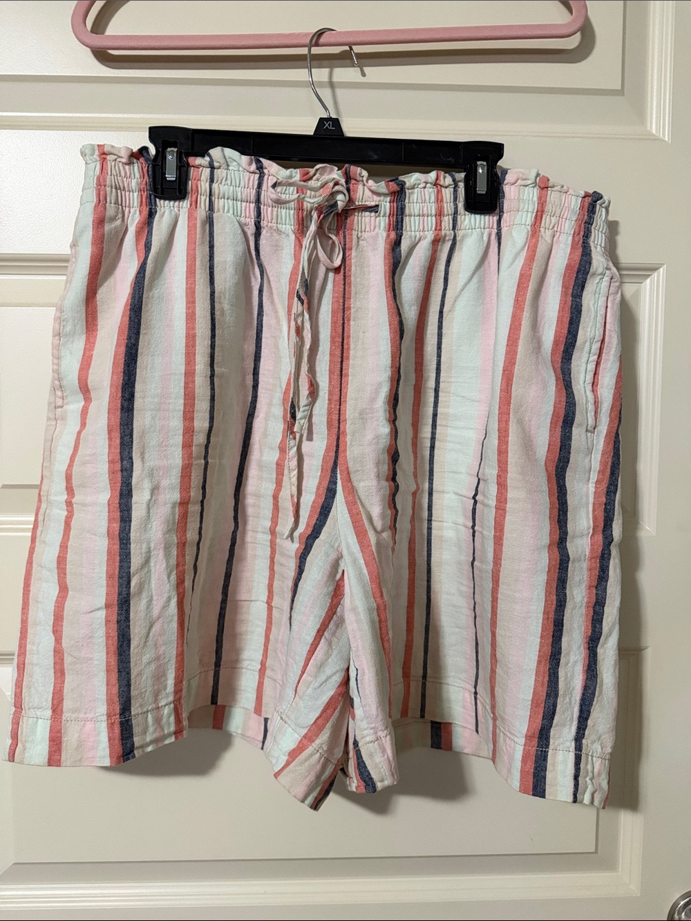 Terra & Sky Crème Multicolor Striped High-Waist Shorts